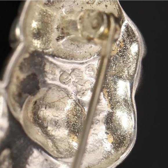 925 Sterling Silver JEZLAINE Teddy Bear Figural Brooch Pin 11.5 grams  Designer - Picture 5 of 7